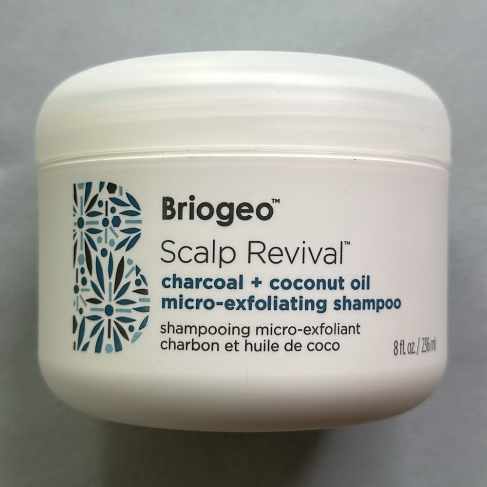 🛁 BRIOGEO | SCALP REVIVAL CHARCOAL + COCONUT OIL MICRO-EXFOLIATING SCRUB SHAMPOO